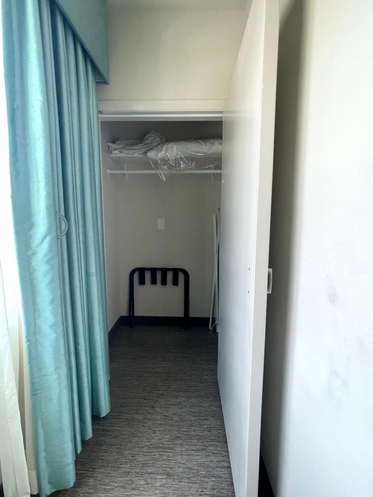 Red Roof Inn Plus & Suites Tampa Rom bilde